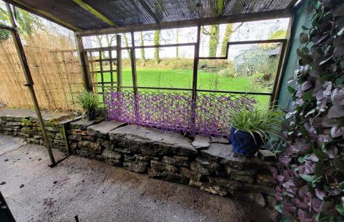 Charming pet friendly 2 bedroom cottage, close to Narberth & local beaches, friendly animals on our smallholding - Foto 9