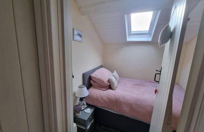 2 Bed House - Sleeps 3 - Garden - Parking - Wifi - Photo 6