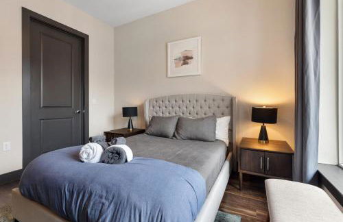 Modern Comfort North Austin with Balcony and Workspace - Foto 33