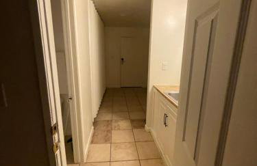 Crown Inn & Suites - Foto 8