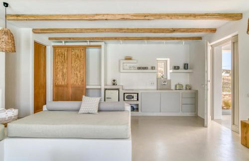 Lil Paros Luxury suites - Photo 30