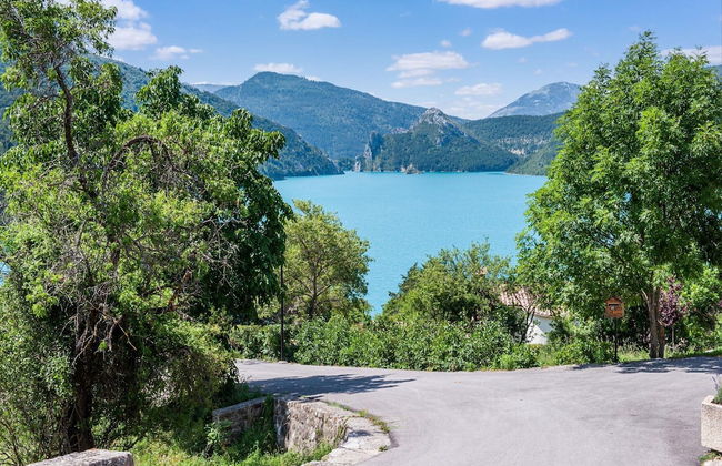 Holiday Home in Saint-julien-du-verdon With Garden - Foto 25