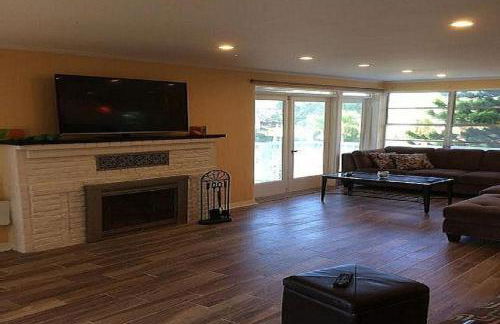 Spacious Beach House Unit,Beautifully Furnished 2 Bed 2Bath./2Min.Walk To Beach - Foto 19