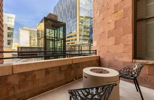 Union Station downtown and gameday retreat! - Foto 34