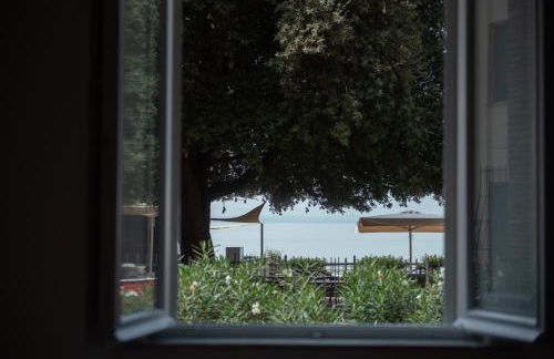 Waterfront Studio - Photo 19