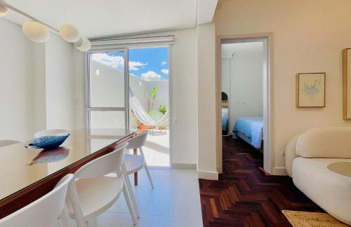 Apartamentos de 1 e 2 quartos com garagem próximo ao Parque Barigui Domo Hospedagem - Foto 41