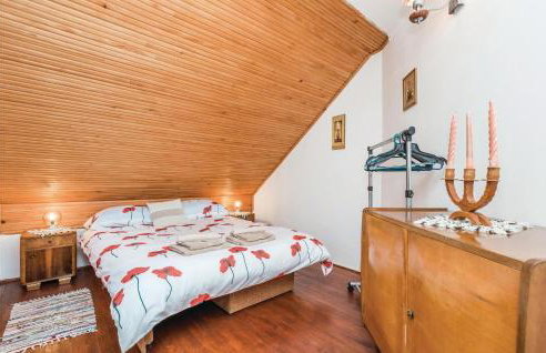 4 Bedroom Stunning Home In Plaski - Foto 35