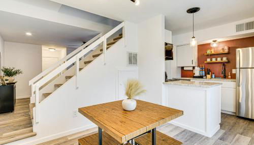 Convenient Bryan Townhome with Patio Less Than 3 Mi to AandM! - Foto 3