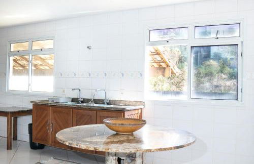 Casa de 850m2 e piscina na Praia de Santa Helena. - Foto 17