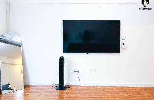 The Stallion #204 - Modern Spacious 1BD Loft - Close to Attractions - Foto 4