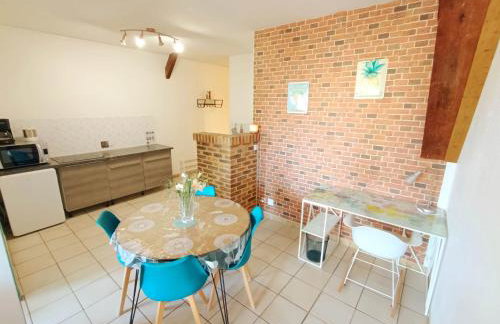 proche gare et centre-ville, parking gratuit et facile, wifi - Foto 8