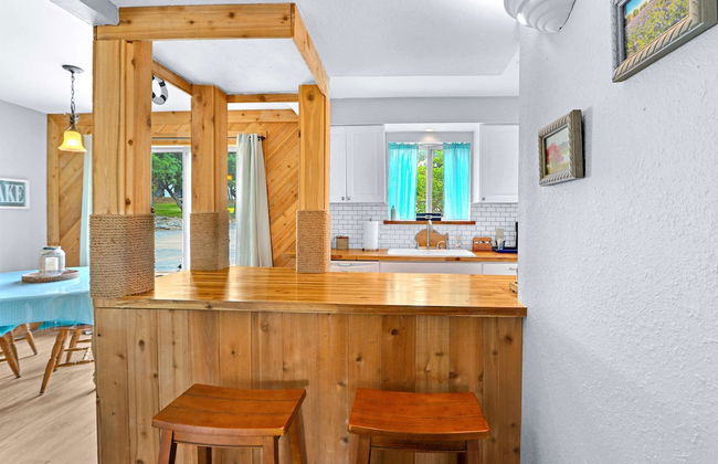 Charming Lakeside Condo - Moments to Lake Fun - Foto 7