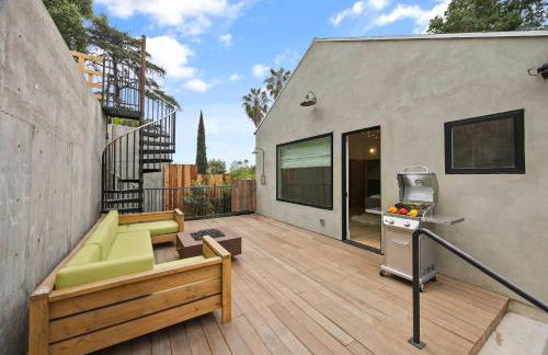 New Listing Hillside Villa by Colby & Conrad - Foto 36