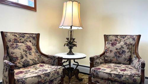 Entire Home in Buffalo - 6 Guests 3 Bedroom 1 Bath - Convenient Location - 25min to Niagara Falls - Foto 5