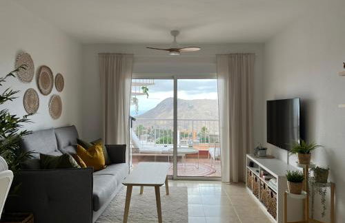 Cozy two-bedrooms apartment with big terrace and ocean view - Foto 8