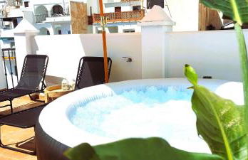 Casa Lidia, bonito y cómodo ático con rooftop privado, impresionantes vistas mar, montaña y jacuzzi - Foto 36