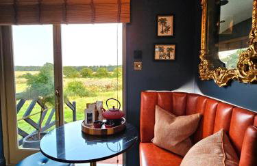 Lavish Country Retreat 30mins Taxi Ride From West London - Photo 3