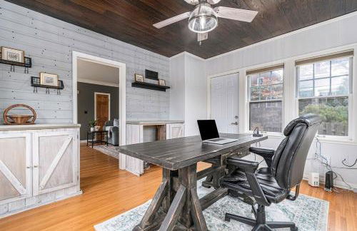 Peaceful Hillside Retreat Firepit & Spacious Yard - Photo 20