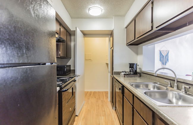 The Relaxing Suites of Midland - Photo 35