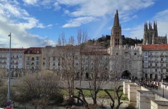 BURGOS CONTEMPLA Centro histórico. Frente al arco - Foto 3