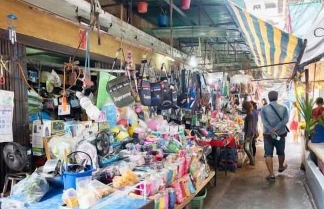 Locals Sathorn Siamese Nang Linchee - Foto 47