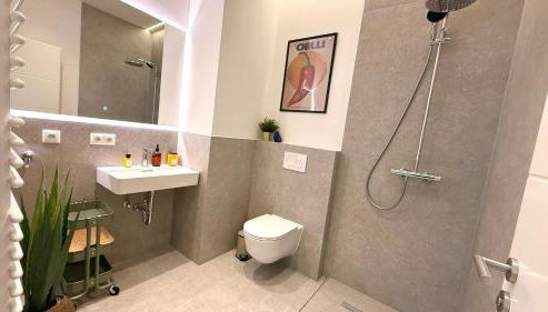 BeckHomes Munich- Large 210 sqm Central Apartment- 7 BR, 6Baths, 3 Kitchens, Up to 18 Guests - Foto 5