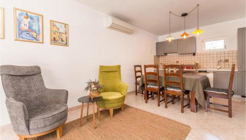 Awesome Home In Polaca With Kitchen - Foto 4