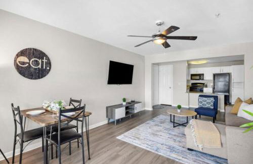 2BR Spacious Getaway Near Dwntown, Pool, UT Austin - Foto 23