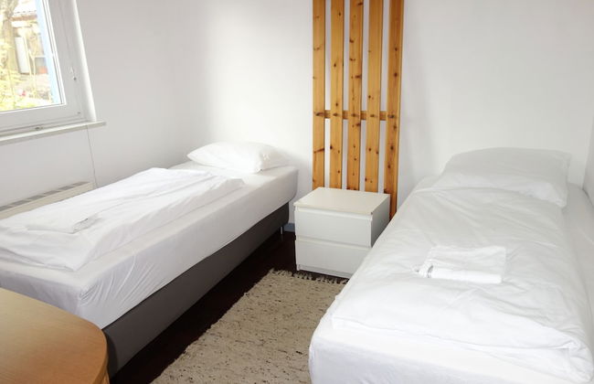 Tolstov-Hotels Large 3 Room Apartment with Garden - Foto 12