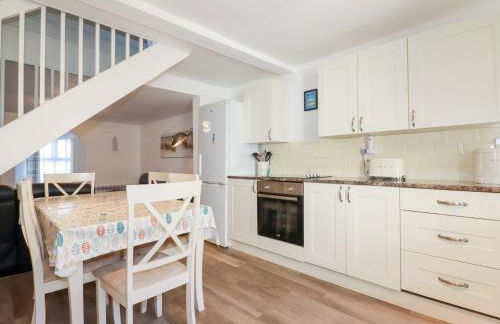 Alma House 2 - Photo 9