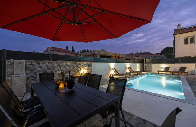 Peaceful Blooming Villa With Pool - Foto 30