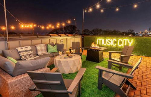 Skyline Views with Double Rooftop Deck & Game Room - Foto 38