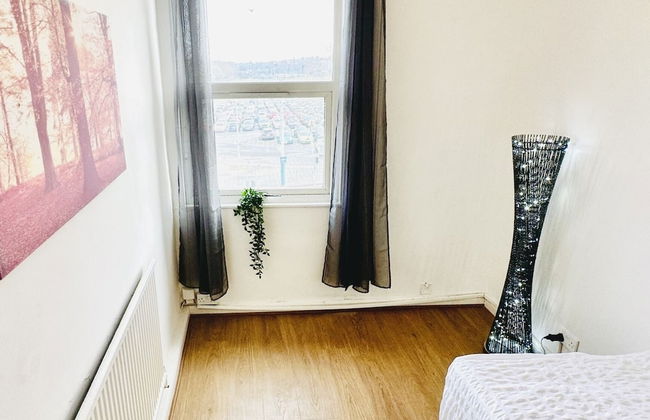 Beautiful 3-bed Apartment With Driveway Parking - Foto 2