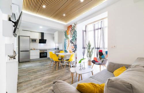 Pajaritos Suites junto a centro, estación de tren y plaza de toros - Photo 1