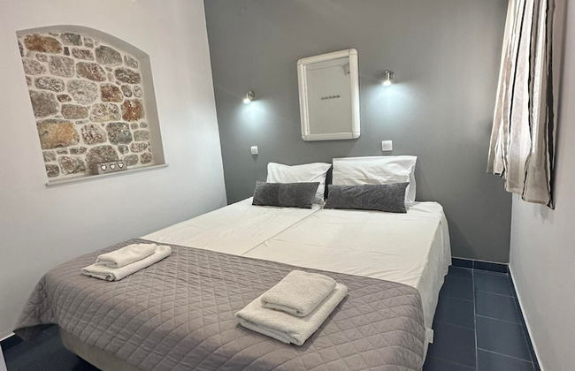 Elenis Studios & Apartments - Photo 8