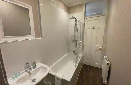 Great Location 2 Bed West End Flat - Foto 23