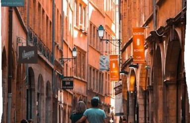 Studio de charme pour séjour tranquille à deux - Groupama Stadium - LDLC Aréna - Fiducial Astéria - Eurexpo - Aéroport St Exupéry - Base nautique du Grand Large - Foto 33