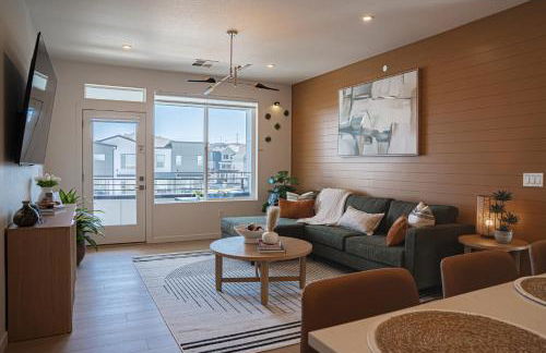Brand New, Cozy & Modern Condo - Dogs Welcome - Foto 20
