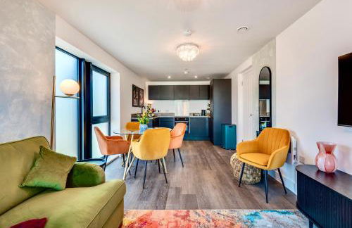 Luxury City Escape - Brand New Stylish 2 Bedroom Apartment with Parking - Foto 17