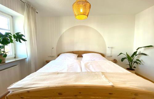 Best Butler Boho Boutique City Apartment Netflix - Foto 9