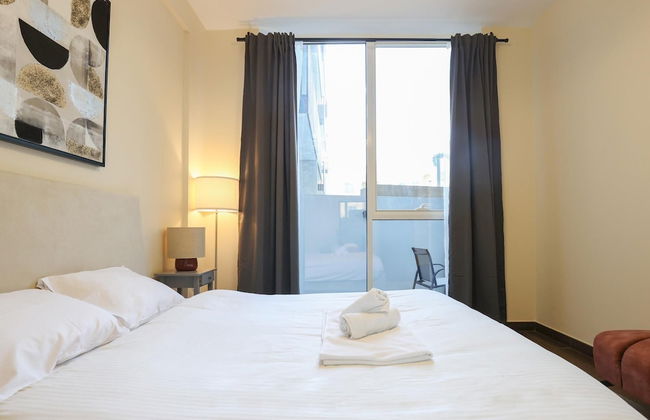 Elite LUX Holiday Homes - Enchanting 1BR Apt Games Pool Gym Access in Arjan Dubai - Photo 16