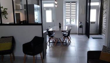 GITE IZALIN AVEC SPA A 20 min du Puy du Fou - Foto 5