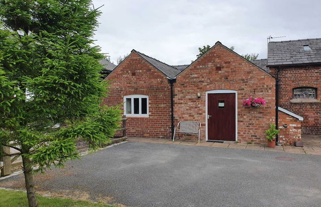 Martin Lane Farm Holiday Cottages - Photo 58