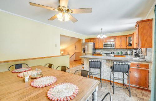 Game Room and Private Yard Family Gem in Kunkletown - Foto 11