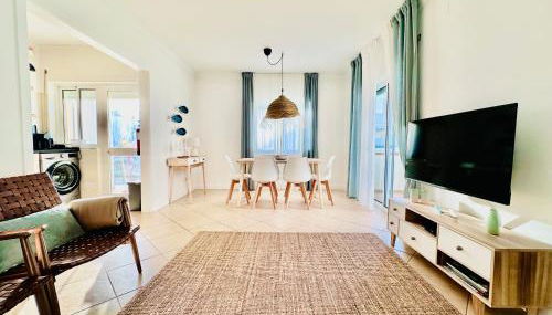 Amazing beach bliss 2br w/private sea view terrace - Photo 3