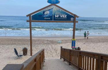 Apto Tombo Guarujá lindo 2dorm 2 banh pé na areia com elevador promoção - Foto 30