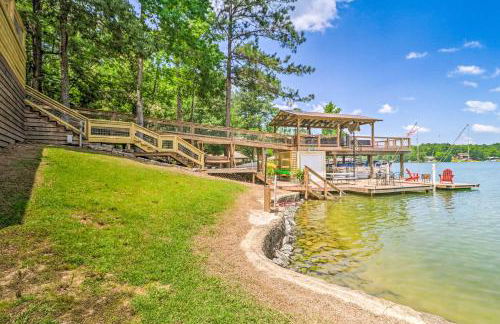 Lake Martin Cabin with Luxury Dock and Kayaks! - Foto 27