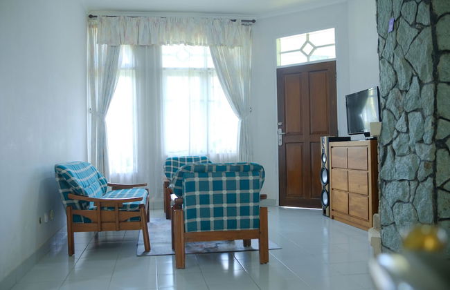 Villa ChavaMinerva Hanni Ciater with Pool - Foto 11