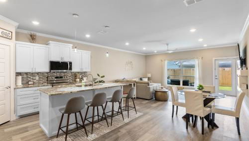 Stylish Townhouse with BBQ, Pool & Near Beach - Foto 4, stove, dishwasher, toaster