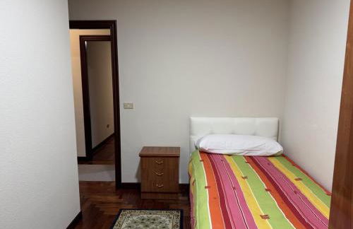 Piso 3 Hab cerca de Av Madrid con WiFi - Foto 23